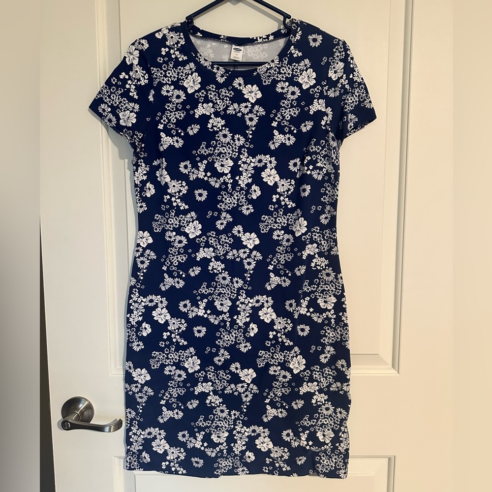 Old Navy Floral T-Shirt Dress